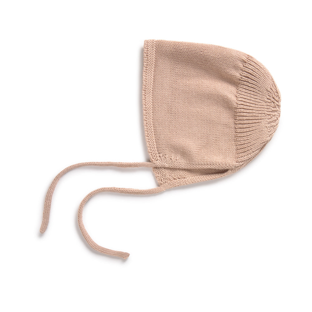 Camisola Trepasse com Detalhe em Renda + Calças + Touca Minimalista.