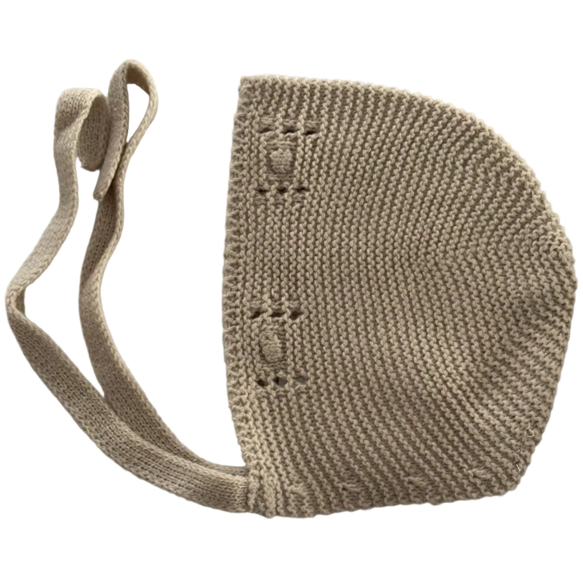 Touca de bebé em tricot.
