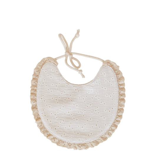 Babete Bordado e Renda