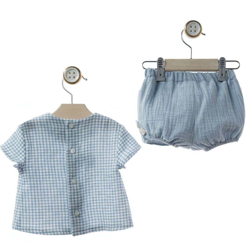 Conjunto azul xadrez fundo branco