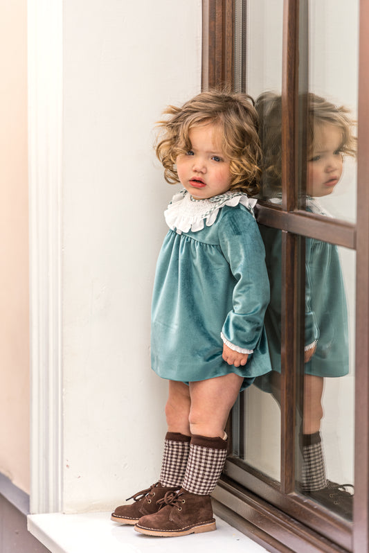 Vestido com Tapa Fraldas Ava